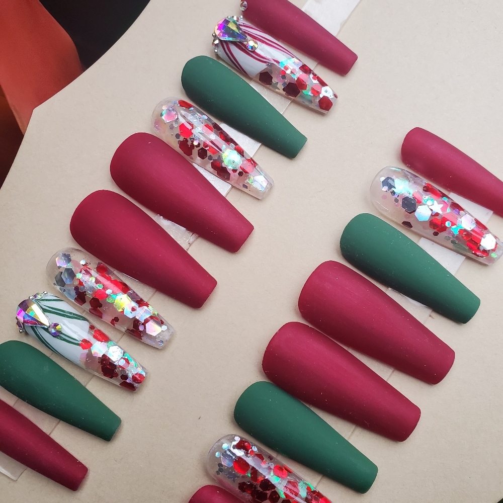 Press on Nails - Picture 4 of 6